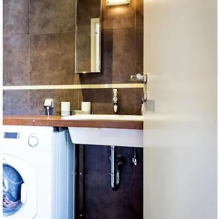 Apartment Chic!